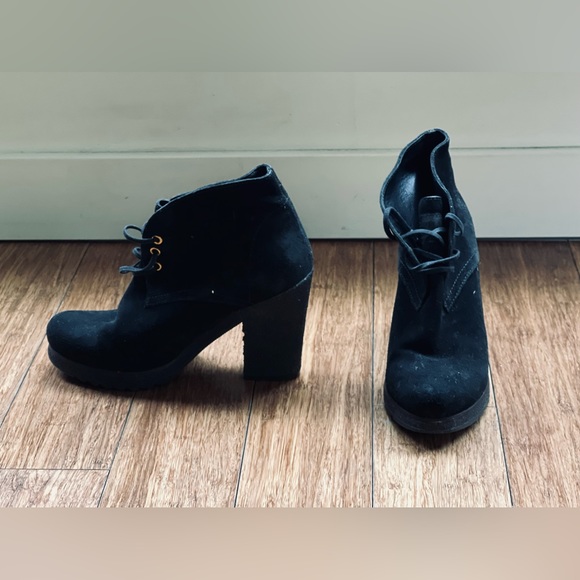 Prada black suede desert boots (early 2000s, size 36) - Picture 3 of 3